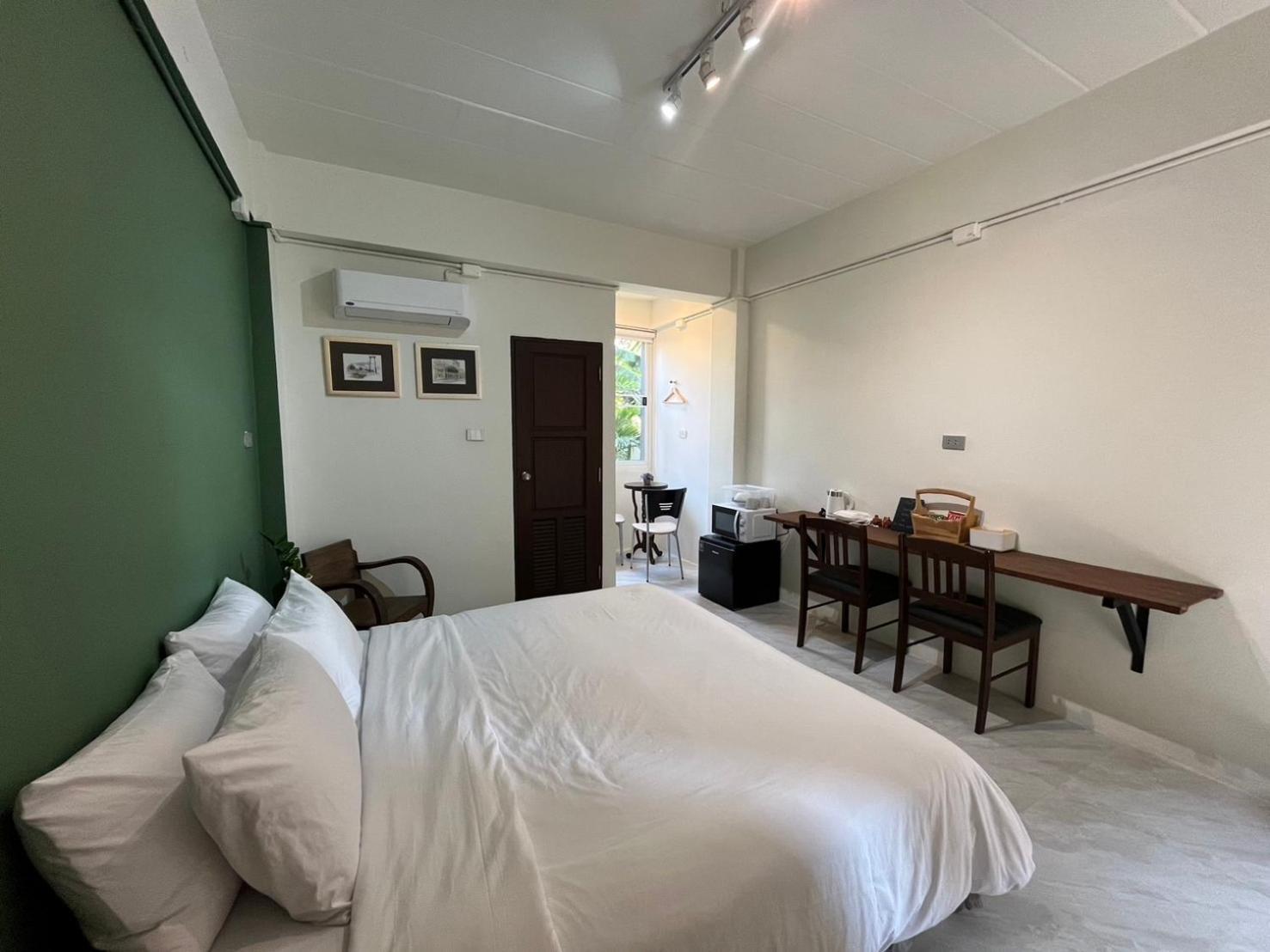 Self Check-In Apartment By Baiput Hometel Phranakhonszi Ajutthaja Kültér fotó